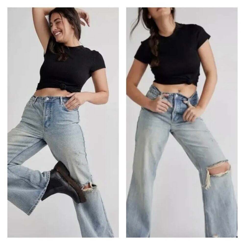 We The Free Curvy Misfit Distressed Flare Leg Jean in Little Rascal Size 35
